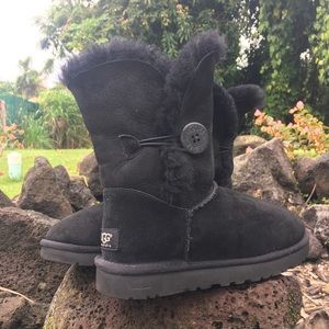UGG Bailey Button Boot